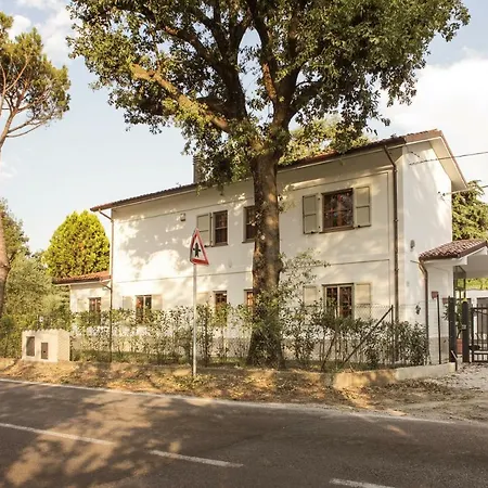 Semesterbostad Casa Ferruccio -